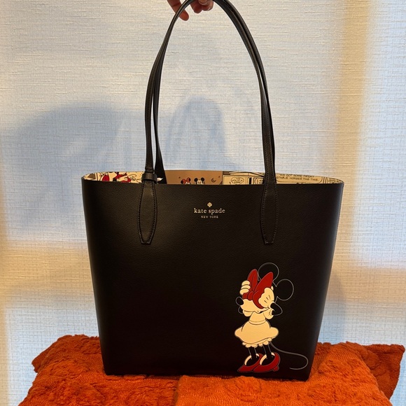 Kate Spade Reversible Black Tote with Minnie Mouse Design - Picture 4 of 12